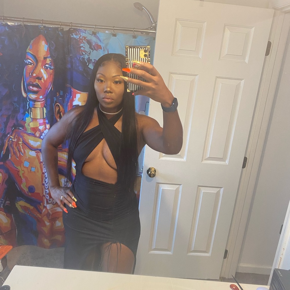 Myoutfitonline dress, worn once very flattering.